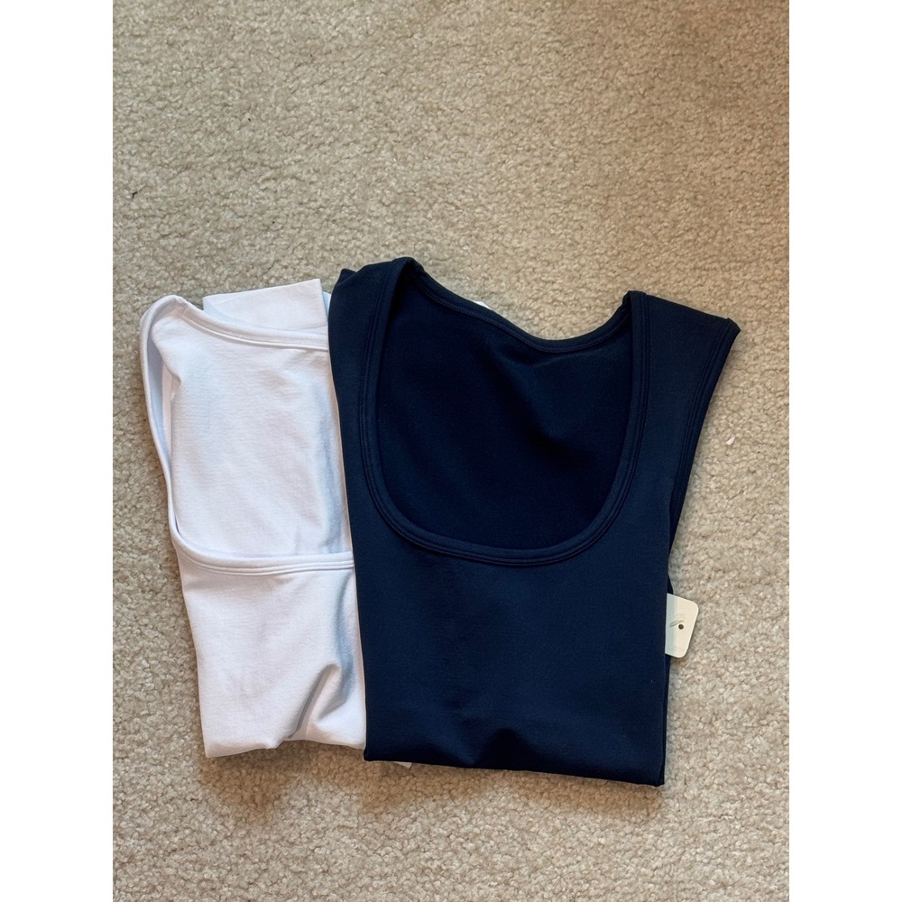 Yelete Seamless Scoop Neck Tank Top Set 2 Pack Navy White One Size SML657